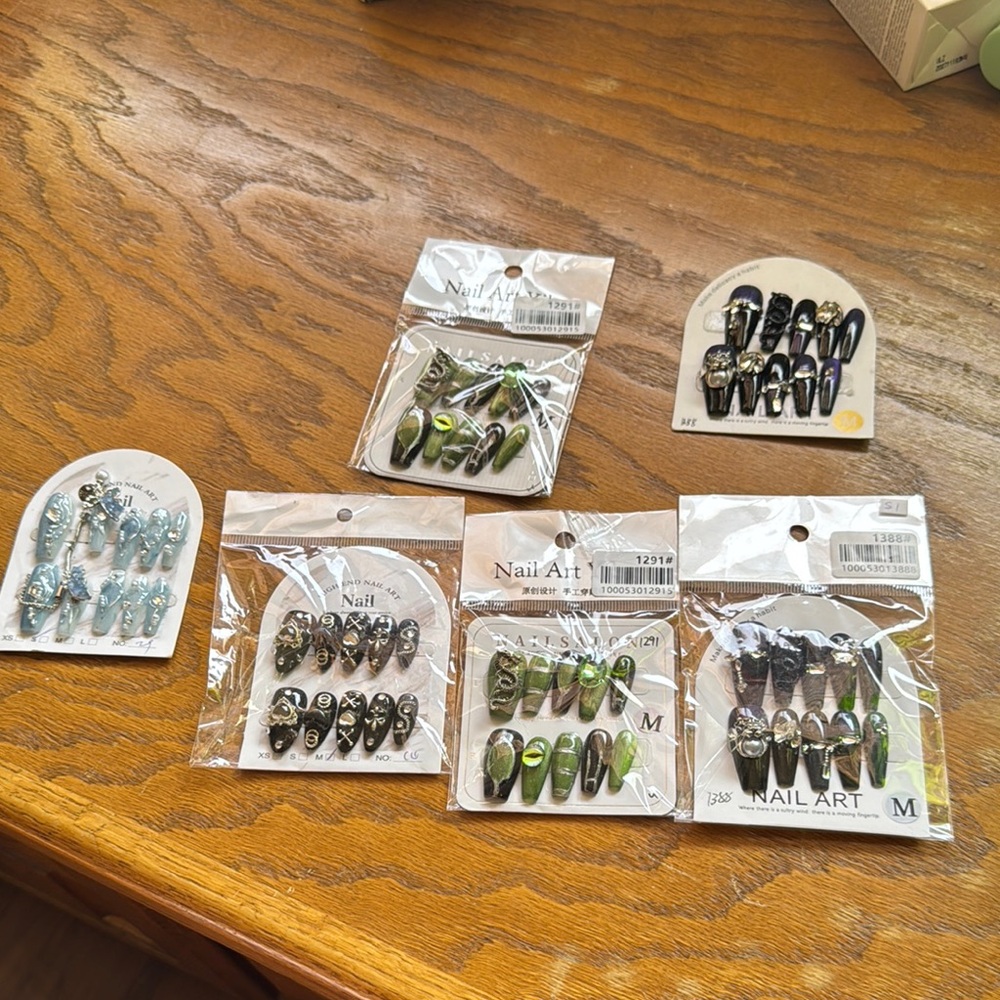 Assorted Nail Art Sets